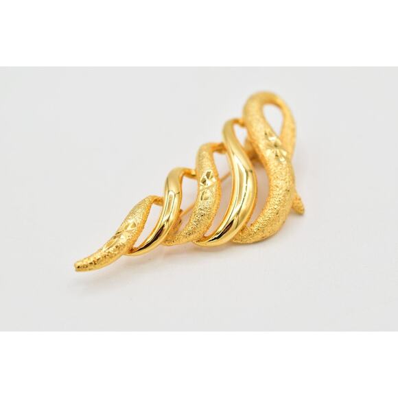 Vintage Christmas Tree Pin Brooch Metallic Gold Tone Textured Chunky 1980s BinBG - Picture 9 of 12